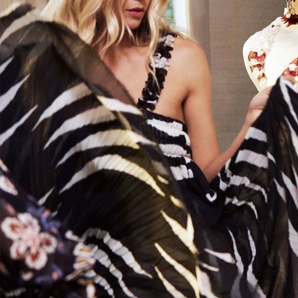 Tory Burch Lucea Top Zebra Animal Print 2 - Picture 4 of 7